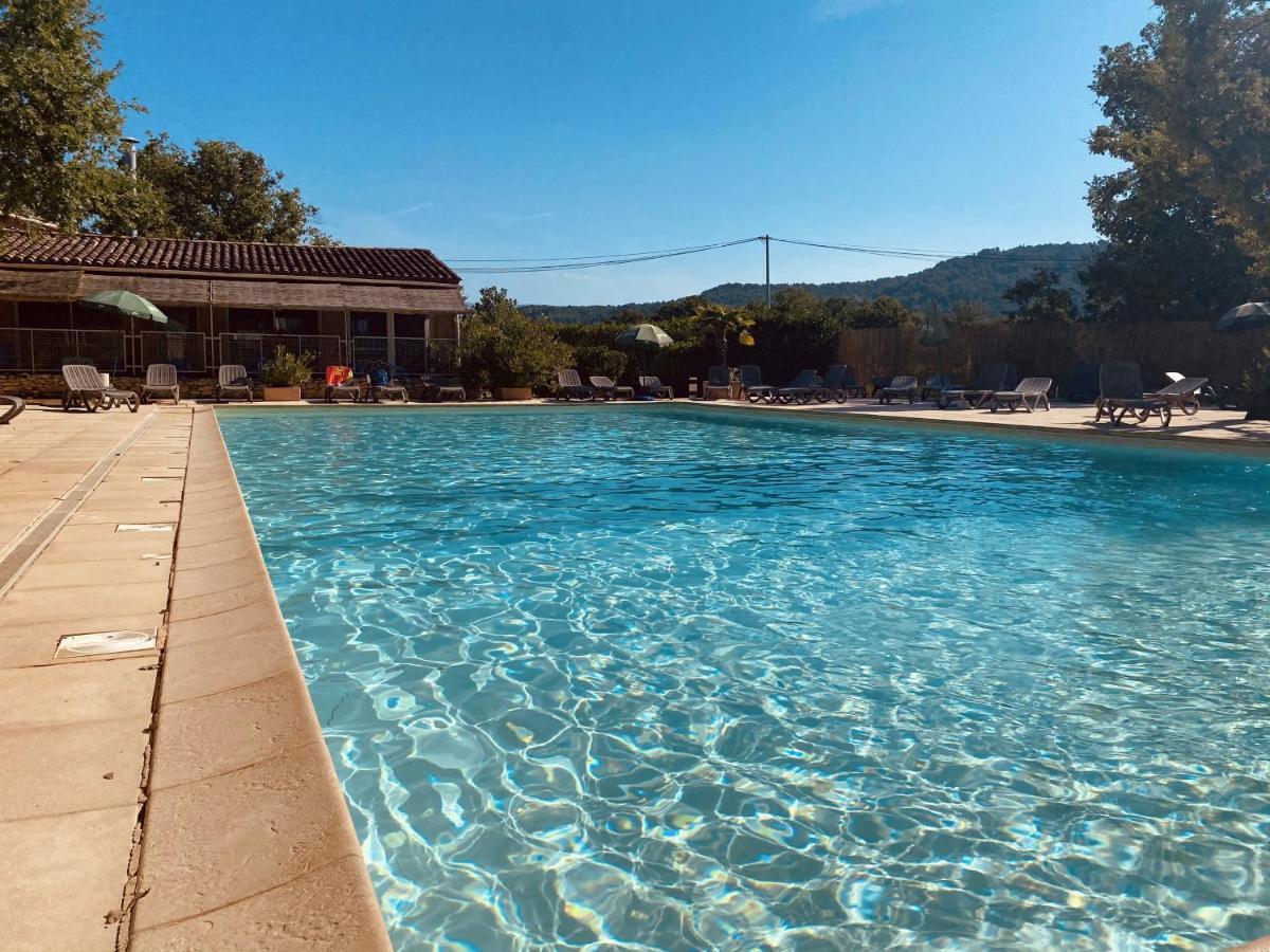 Domaine Les Chenes Blancs Hotel Saint-Saturnin-les-Apt Exterior photo