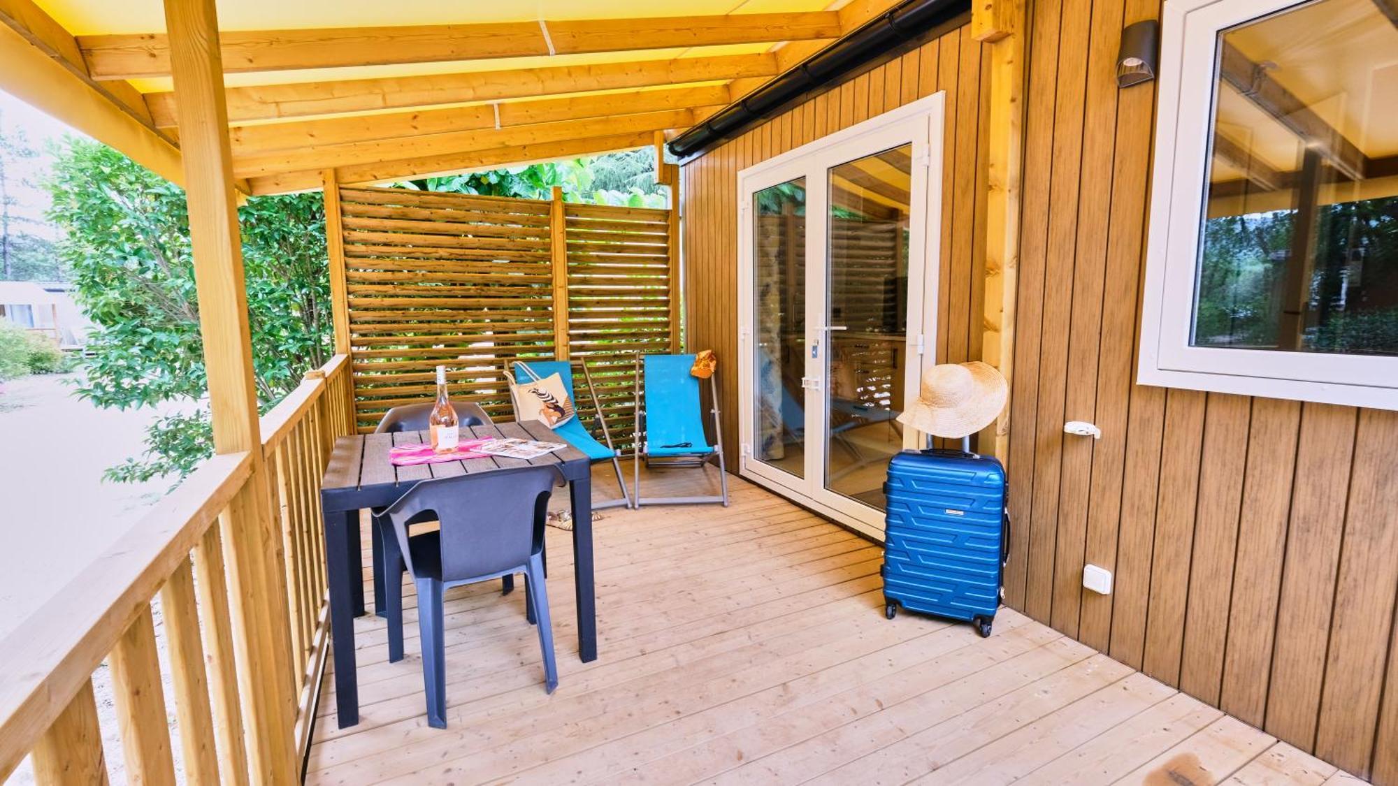 Domaine Les Chenes Blancs Hotel Saint-Saturnin-les-Apt Exterior photo